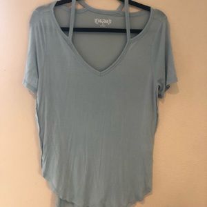 Medium size tee by the brand Mudd. Was worn only a few times.